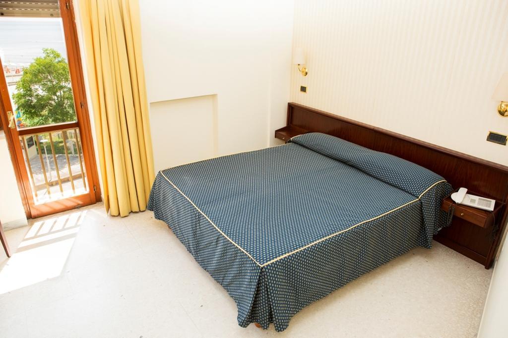 Hotel Sacco Bernalda Phòng bức ảnh